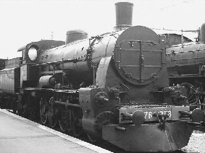 Locomotiva 476